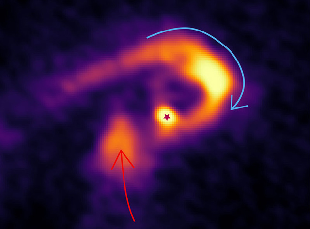 大質量星周囲の星間塵から放射される電波の強度分布