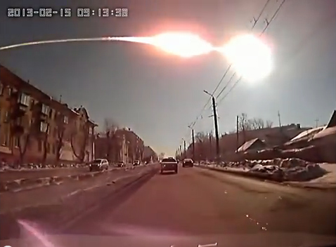 ロシア上空に出現した小天体