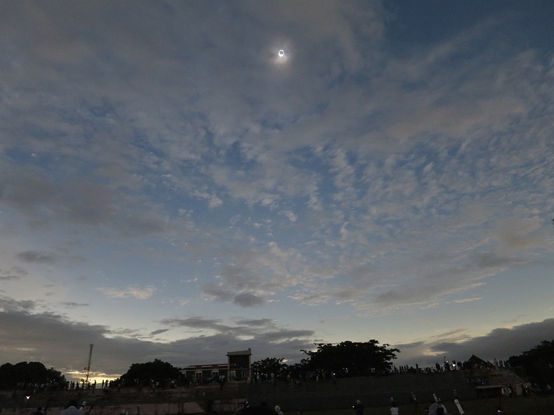 テルナテで撮影された皆既日食 テルナテで撮影された皆既日食