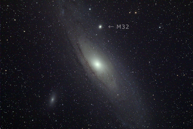 アンドロメダ座大銀河と周辺の伴銀河 アンドロメダ座大銀河と周辺の伴銀河