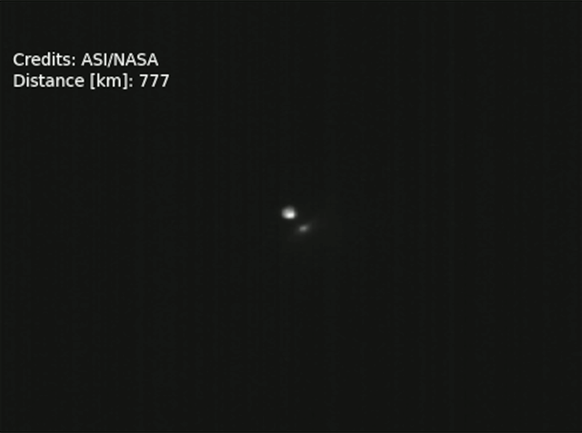 LICIACubeがとらえた画像から作成された動画 LICIACubeがとらえた画像から作成された動画