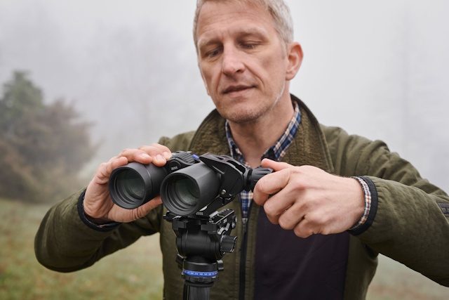 アルカスイス規格の三脚にも取り付けが可能 アルカスイス規格の三脚にも取り付けが可能