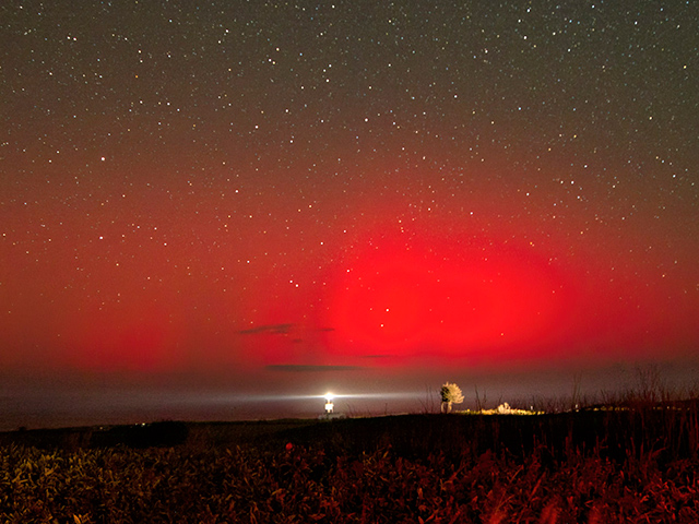 低緯度オーロラ