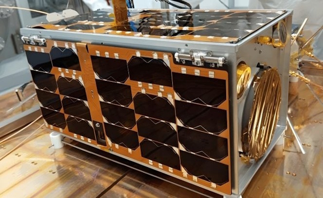 超小型紫外線衛星「モーヴ